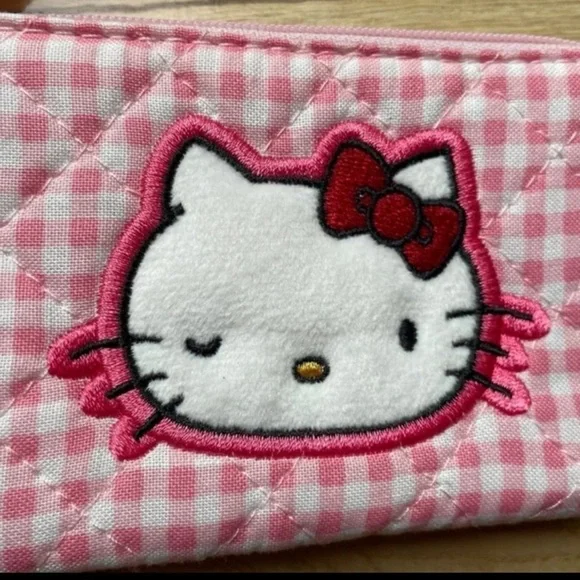 Vera Bradley : Hello Kitty Limited Edition Pink Gingham Zip ID | NWT - Picture 3 of 6